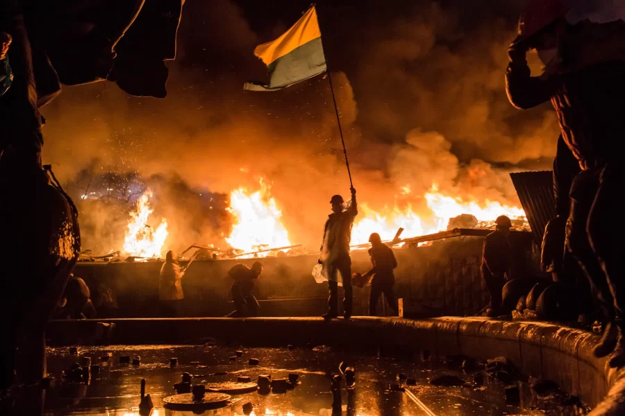 Anti-government+protesters+guard+the+perimeter+of+Independence+Square%2C+known+as+Maidan%2C+in+Kyiv+on+Feb.+19%2C+2014.+Protesters+were+calling+for+the+ouster+of+President+Viktor+Yanukovych+over+corruption+and+an+abandoned+trade+agreement+with+the+European+Union.